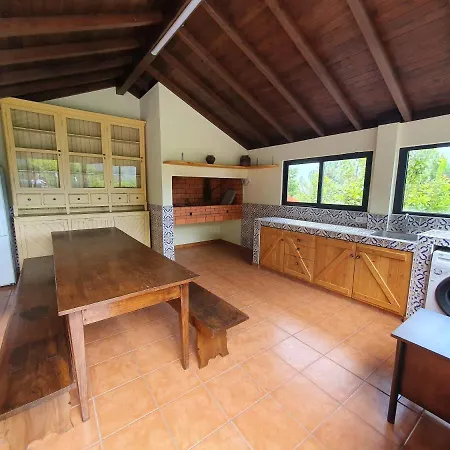 Mountain-ocean-view Madeira Apartment *